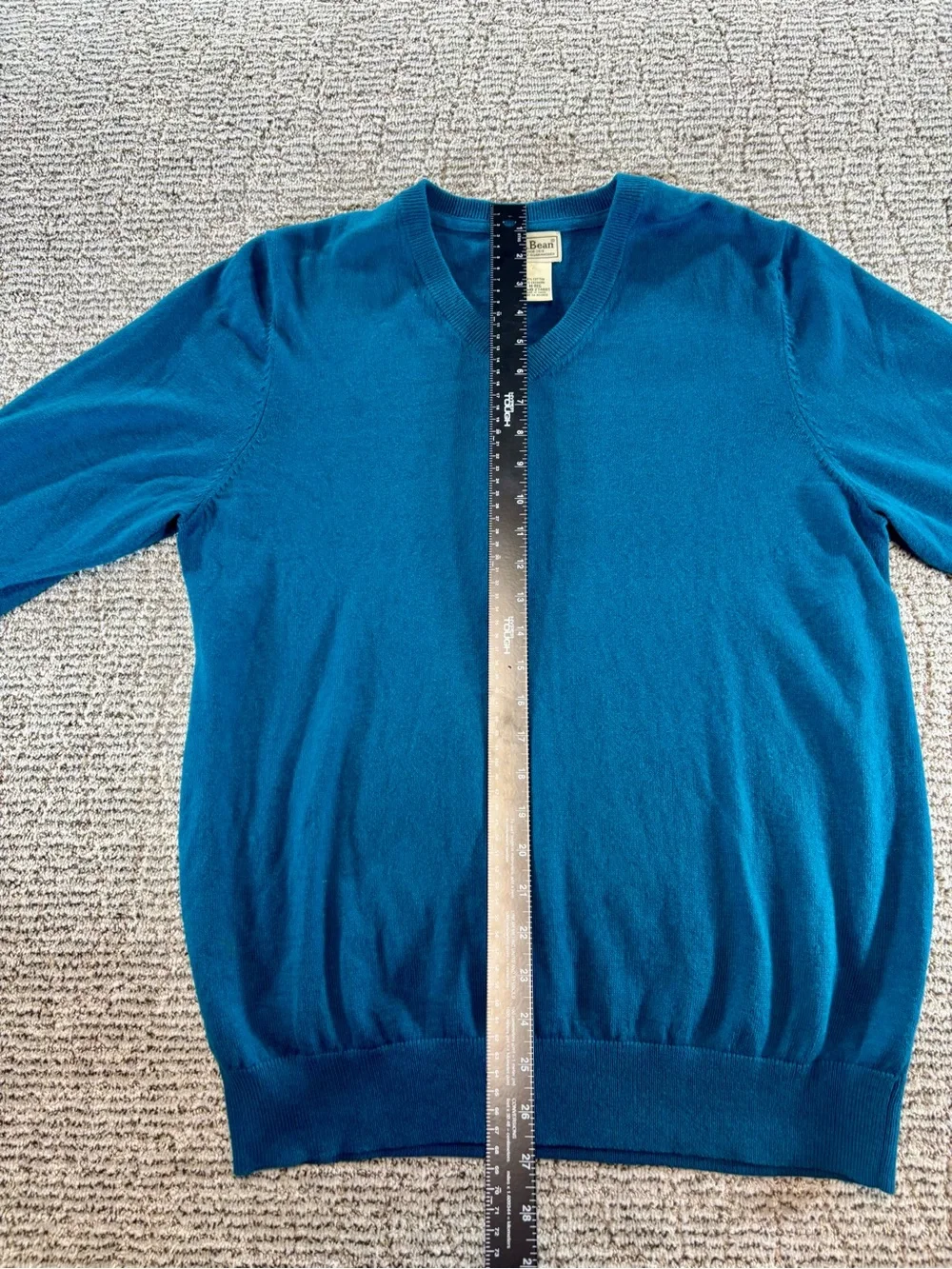 L.L.Bean Men’s Size Medium-Regular Cotton-Cashmere Blend V-neck Sweater